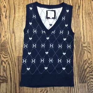 H sweater vest Size Medium